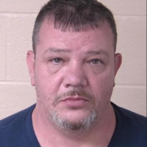 Florida man arrested for DUI after failing to maintain a single lane and running red light in Rossville